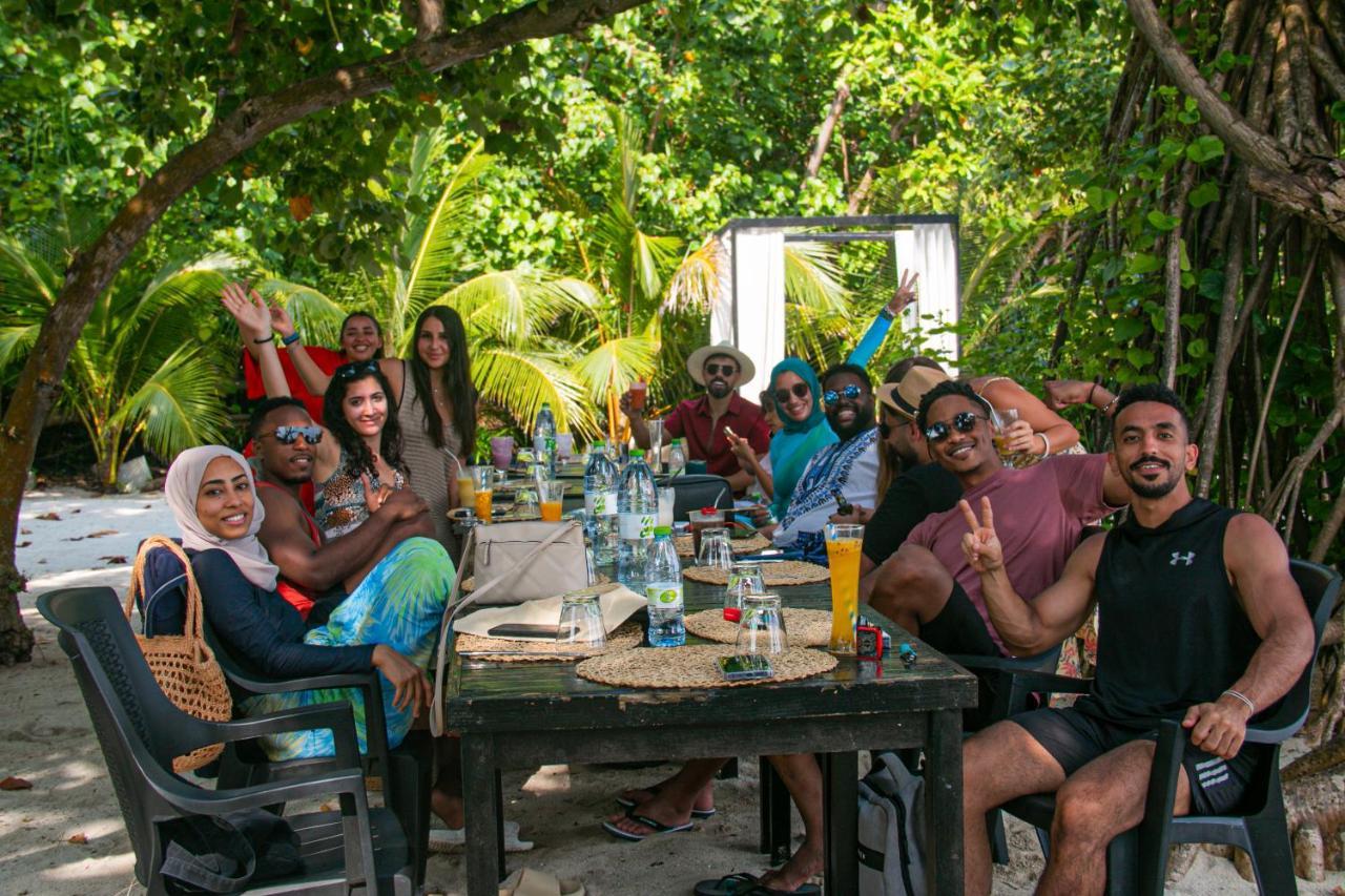 Tranquila Beach Hotel Rasdhoo Exterior photo
