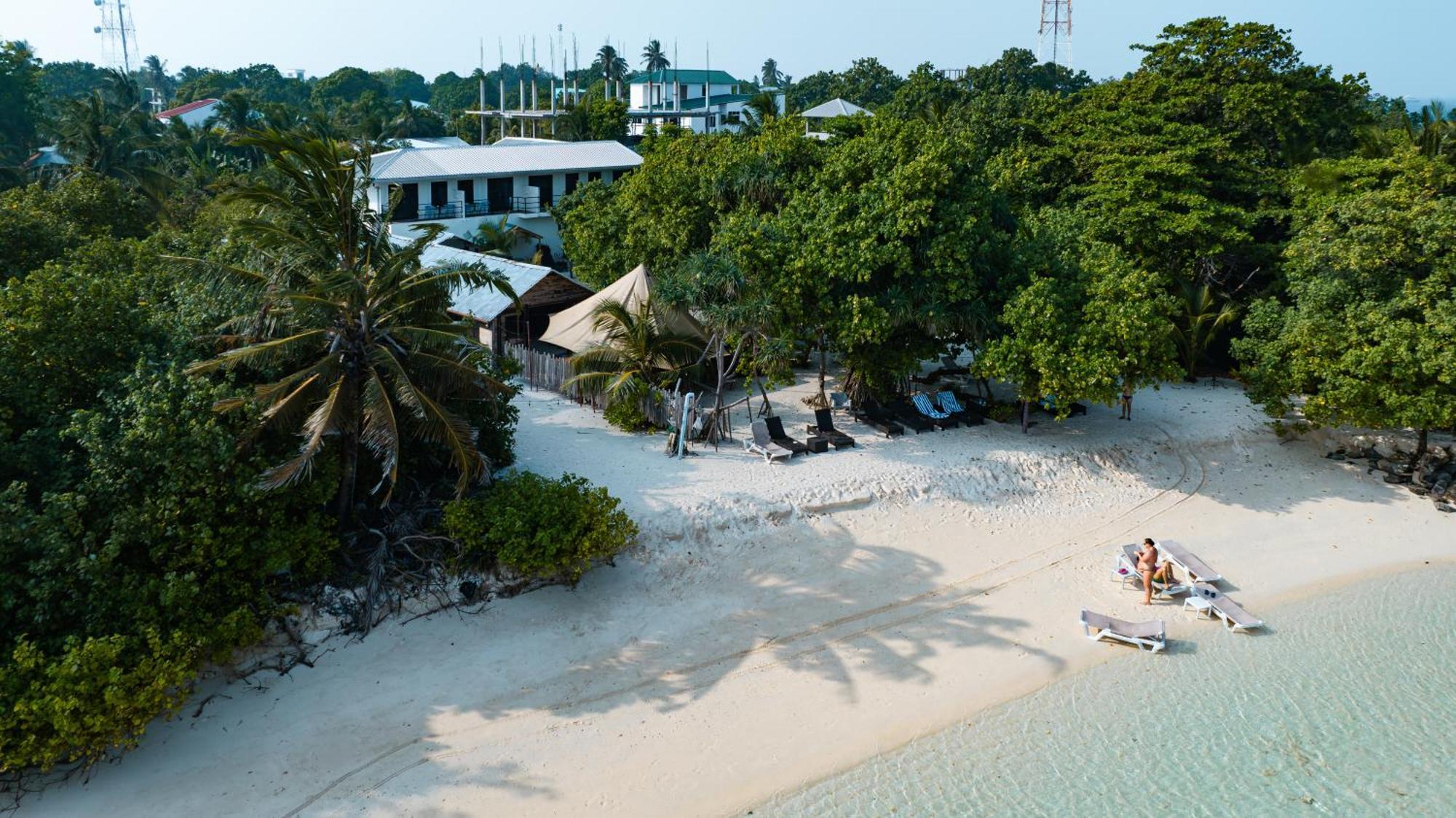 Tranquila Beach Hotel Rasdhoo Exterior photo