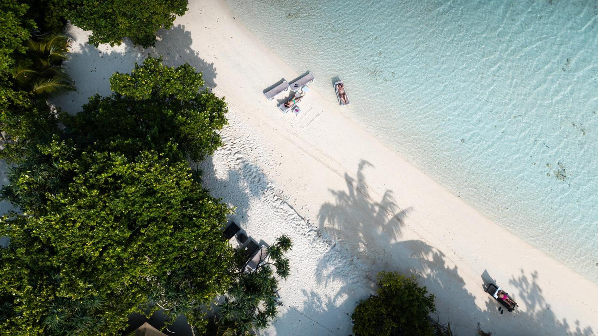 Tranquila Beach Hotel Rasdhoo Exterior photo