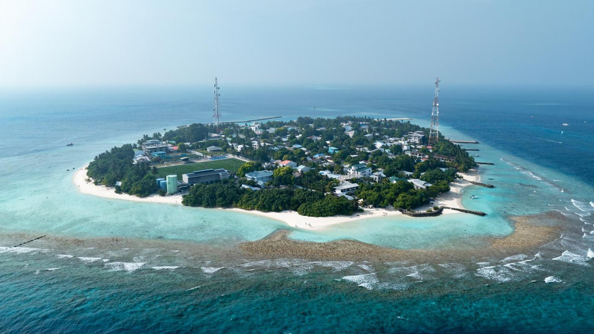 Tranquila Beach Hotel Rasdhoo Exterior photo