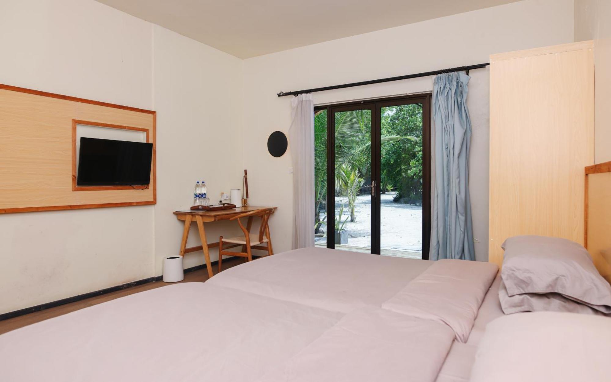 Tranquila Beach Hotel Rasdhoo Exterior photo